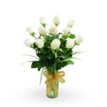 Florero con 12 Rosas Blancas