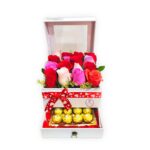 Box Rosas y Ferrero