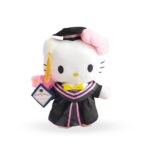 Kitty toga graduada