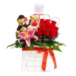 Box-Rosas-Novios-y-Ferrero-Aroma-a-flores