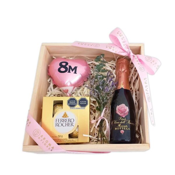 Box pino celebra mujer