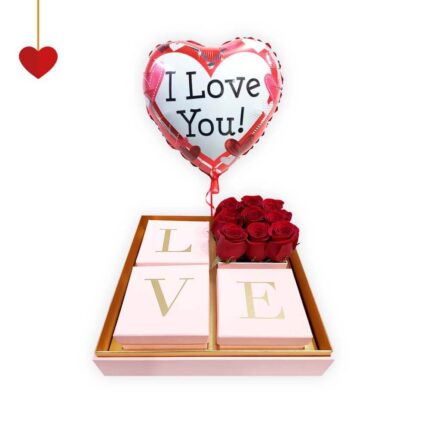 Box-LOVE-sorpresa-rosas-Aroma-a-flores