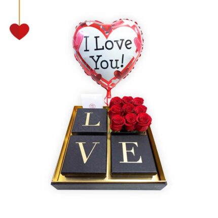 Box-LOVE-sorpresa-rosas-Aroma-a-flores