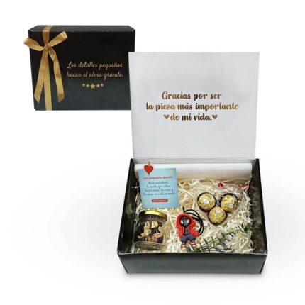 gift-box-spiderman_Aroma-a-flores
