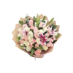 Ramo-35-rosas-lilium-y-dogo-Aroma-a-flores